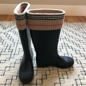 Burberry Rubber Rain Boots w Sweater Knit Top